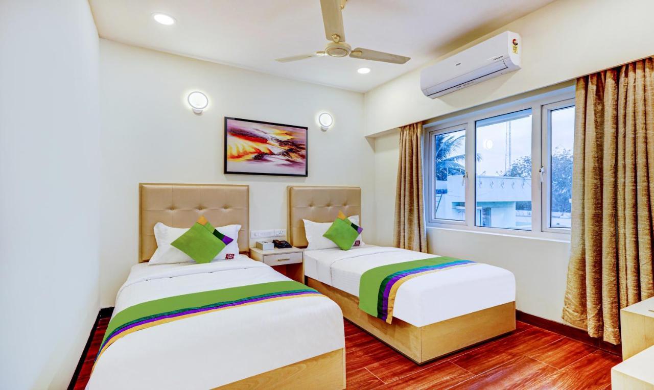 Treebo Galaxy Suites Mathikere 班加罗尔 外观 照片