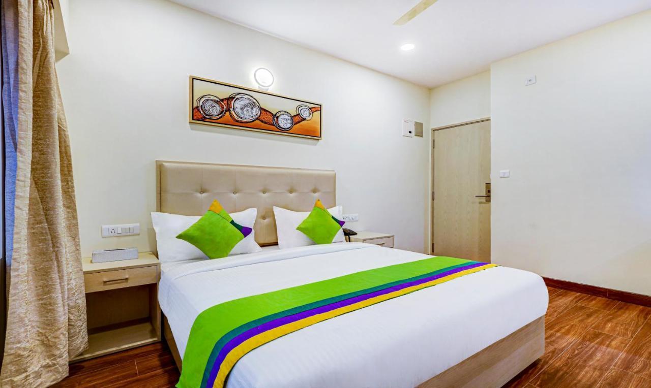Treebo Galaxy Suites Mathikere 班加罗尔 外观 照片